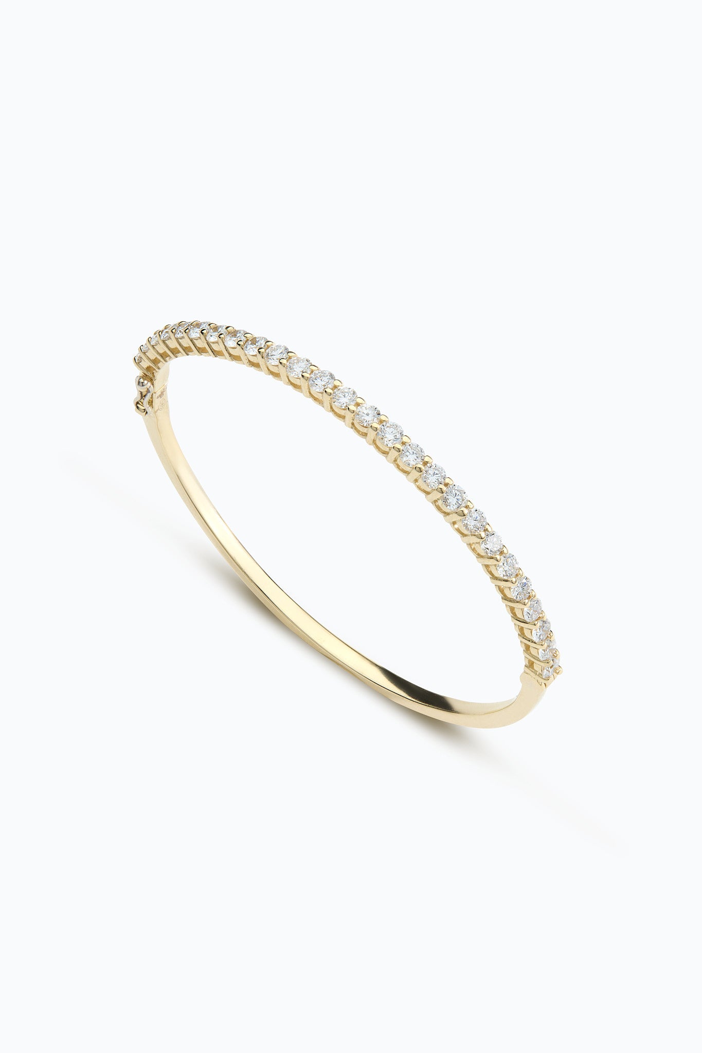 Grand Pavé Diamond Bangle