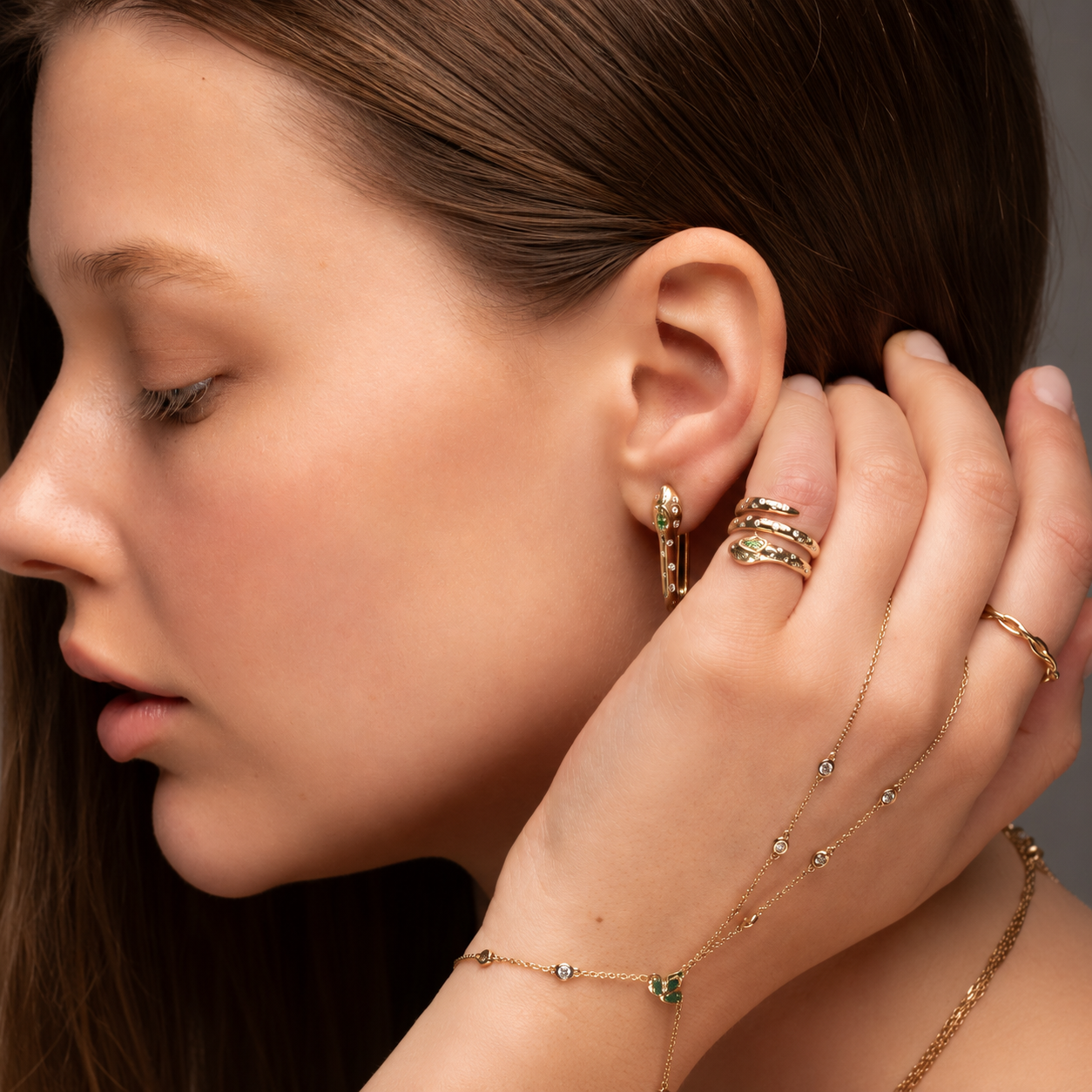 gold-diamond-snake-jewelry-henia-danielle.jpg